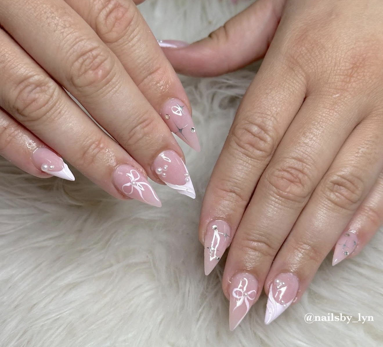 Schedule Appointment with nailsby_lyn