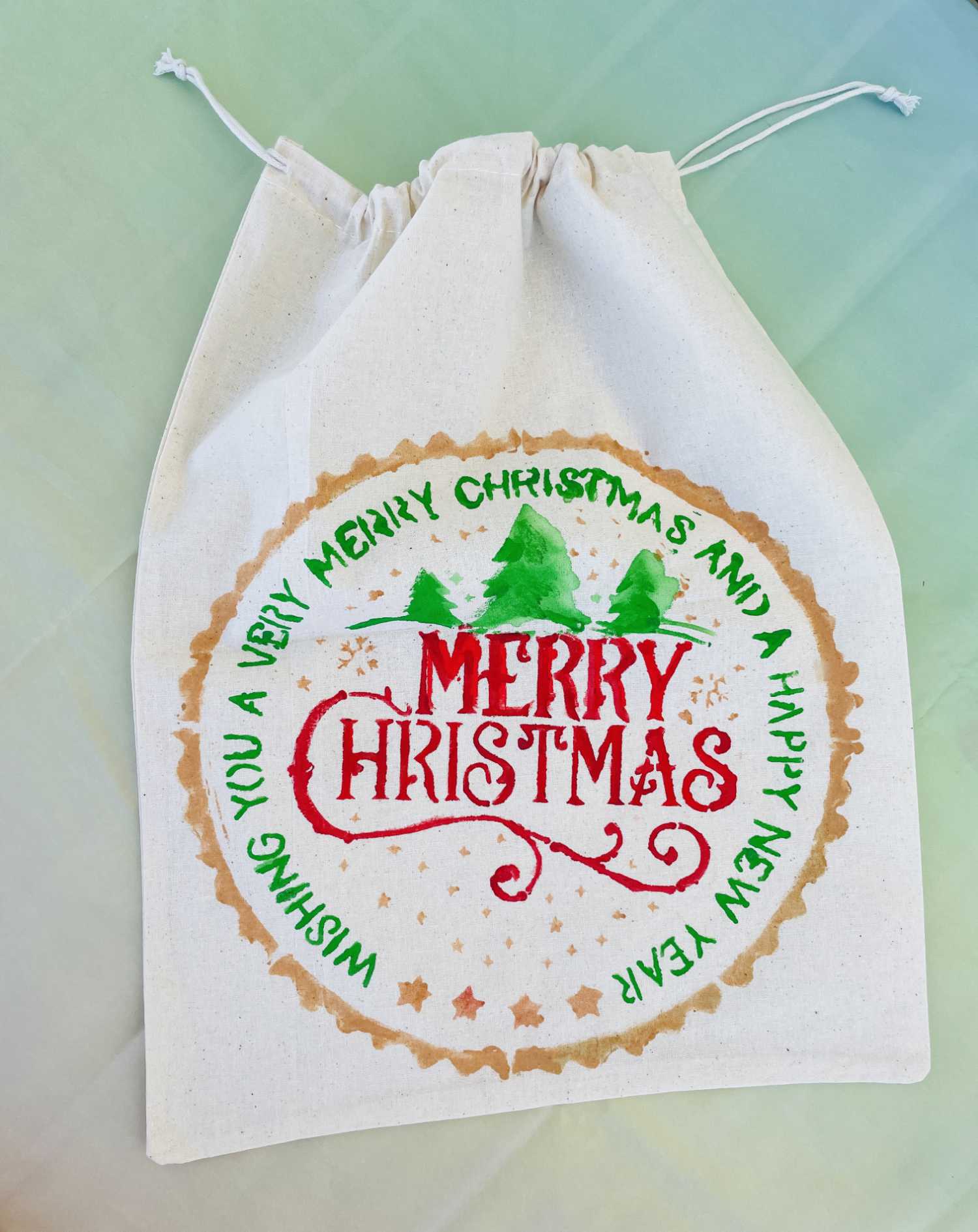 Christmas Gift Bag craft workshop at PLAYCARNIVAL