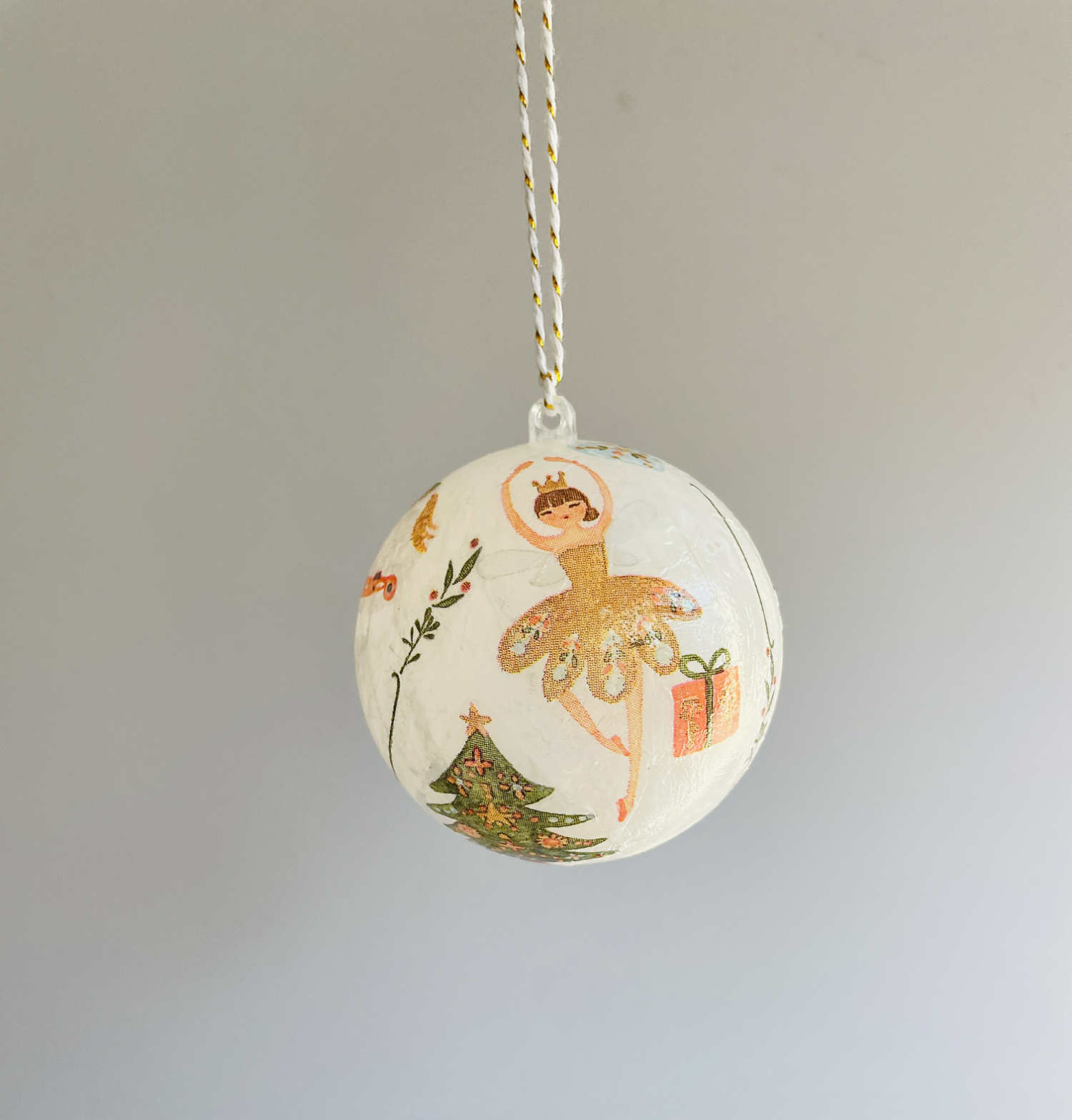 Christmas Baubles craft workshop at PLAYCARNIVAL