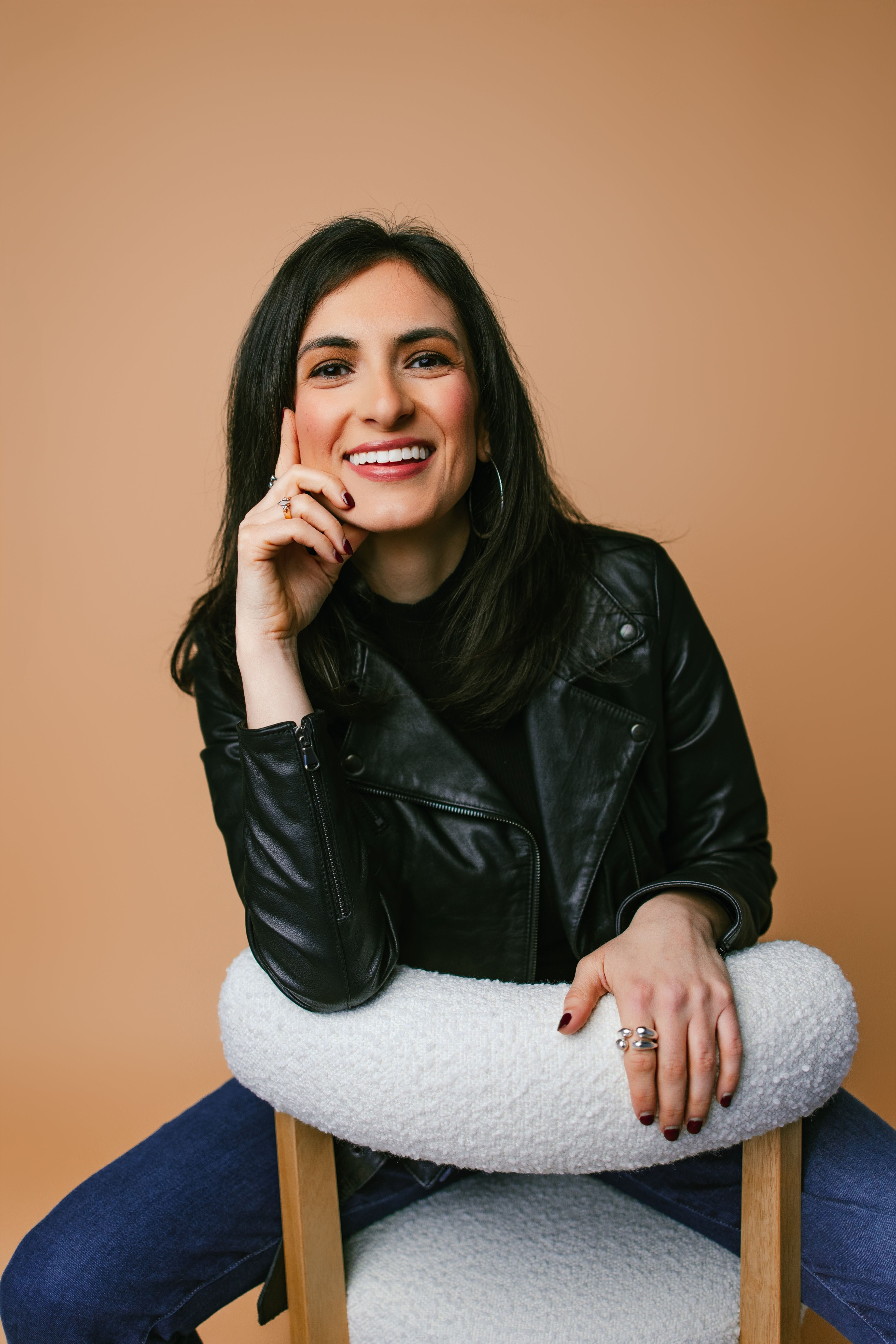 Sing Sara Bareilles! Pop Style & Mic Technique Sunday 10/4, (1pm - 3pm)