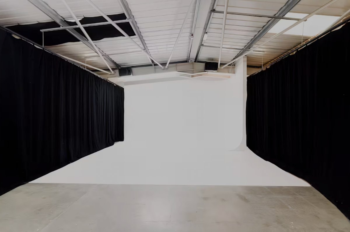 Studio 3, the infinity cove
