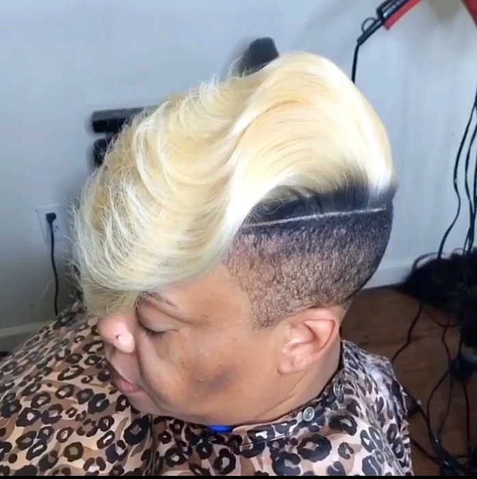 Schedule Appointment With Ladyhair Effect