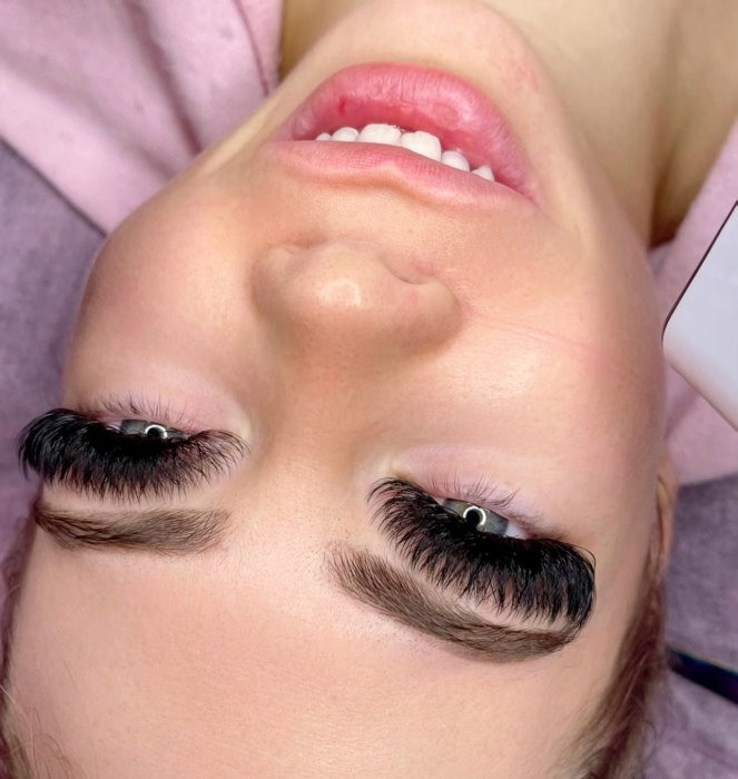 Schedule Appointment with Julie’s Lashes