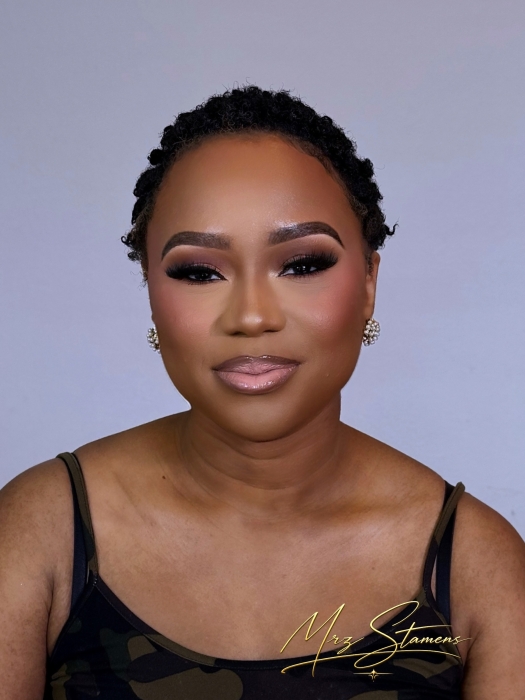 Virtual 1-on-1 Makeup Lesson by Mrz Stamens